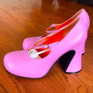 Marni heeled shoes never worn! Size 40. Comes with dust bags and box if needed.